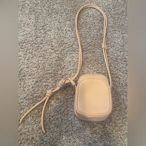 Chic Tan Crossbody Bag